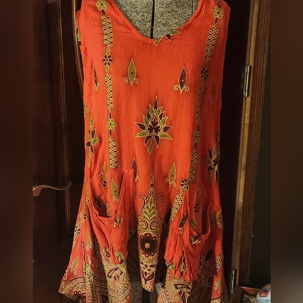BELMA  NY Sleeveless  Floral Design Top Large